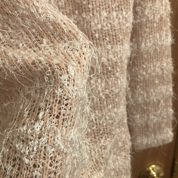 H&M peach and white stripe mohair style knit sweater woman’s size XS - Picture 3 of 6